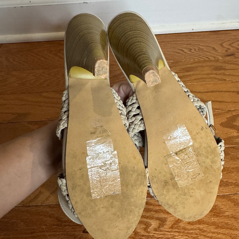 Elegant Beige Woven Women's heels - Picture 5 of 8